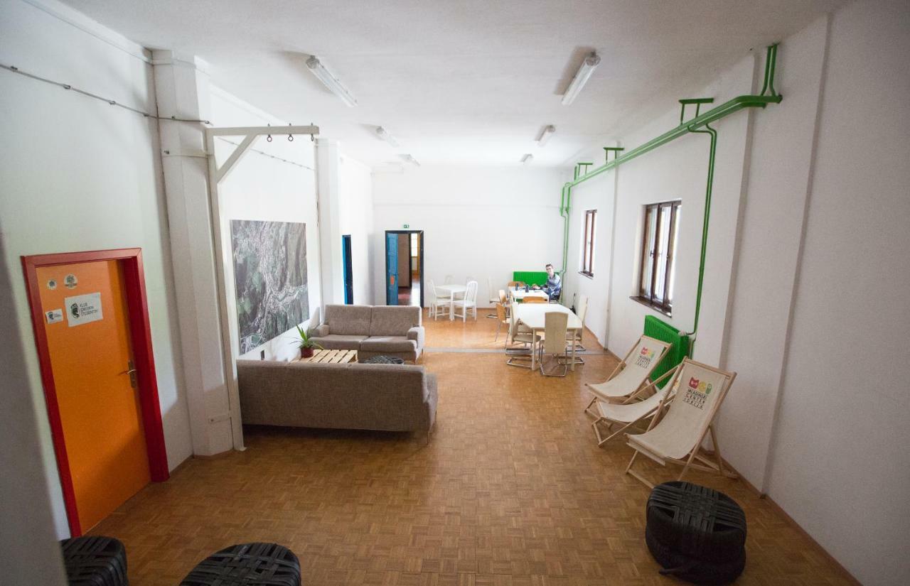 Hostel Idrija Eksteriør bilde